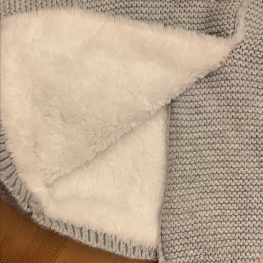 HOST PICK 🎉Sweet little size 3 month jacket - Picture 2 of 4